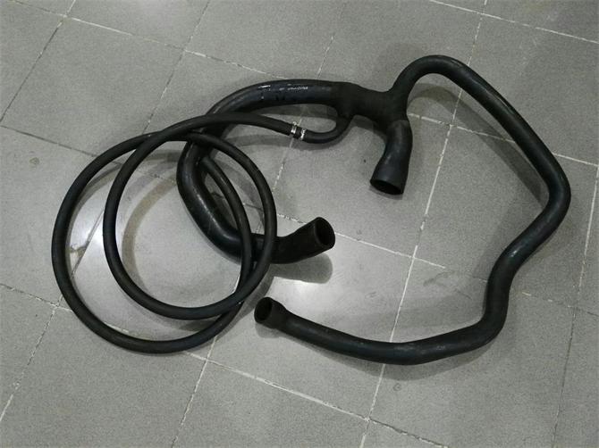 Radiator Lower Hose 834 / 11198