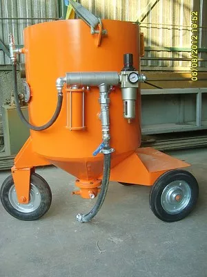 Portable / Portable / Mobile Pressure Shot Blasting Machine (Air Blasting)