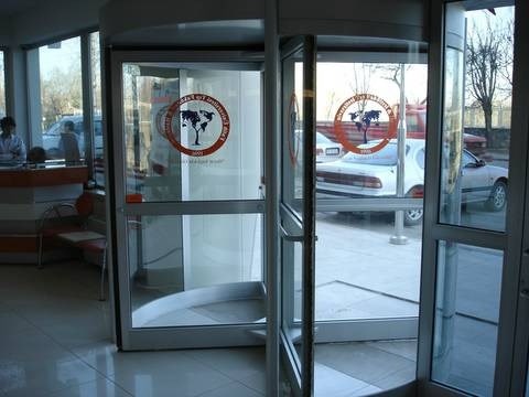 automatic sliding door