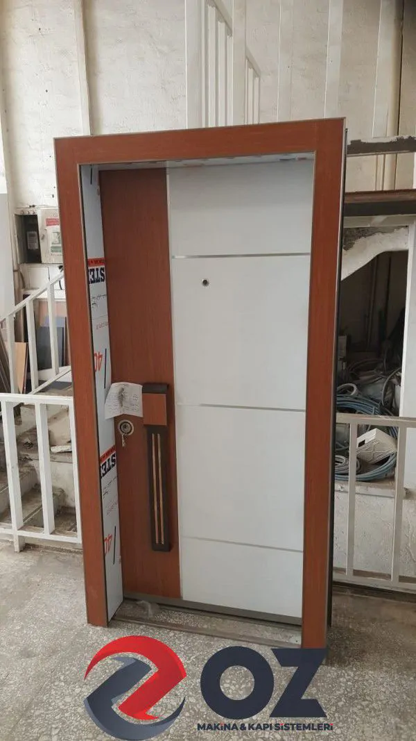 KOMPOZİT Serisi KMP-10 Çelik Kapı