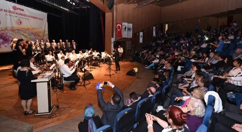 Sanayi Korosu Dördüncü Konserini Verdi