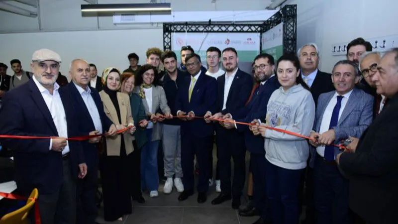 Electric Vehicle Maintenance Laboratory Opens at OSTiMTECH