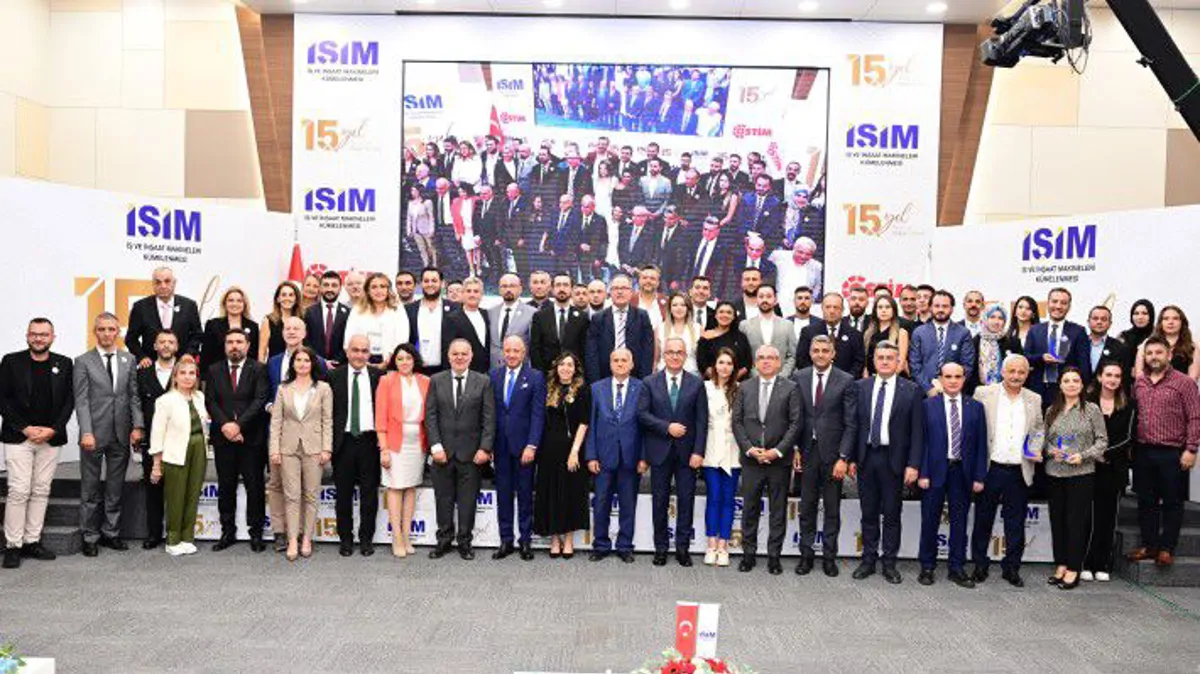 İŞİM celebrated its 15th anniversary with an award.