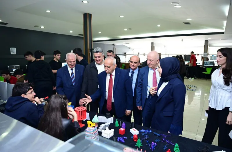 OSTİM OSB Technical College celebrated May 19th with a Science Festival.