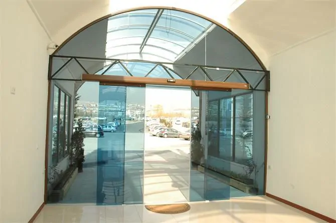 Automatic Glass Door