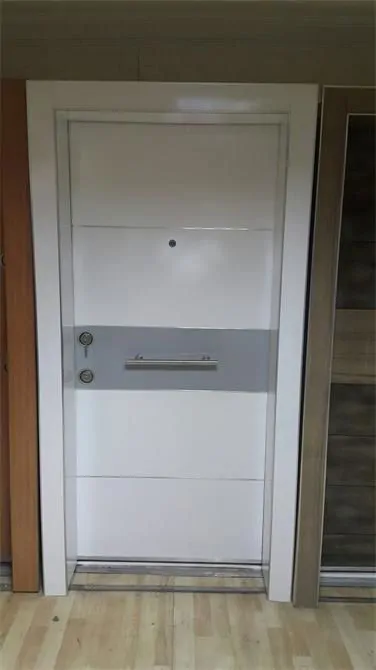 Çelik Kapı