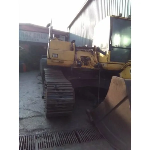 KOMATSU SATILIK  ESKAVATÖR, LODER, DOZER, GREYDER