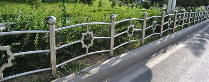 STAINLESS BARRIER
