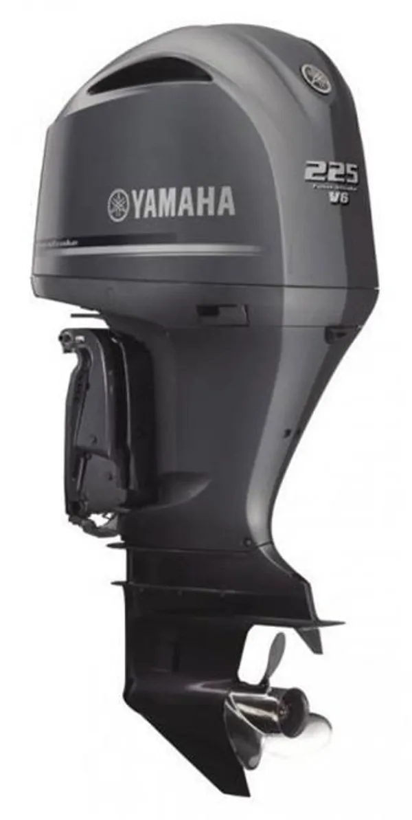 YAMAHA F225 Dıştan Takma Motor