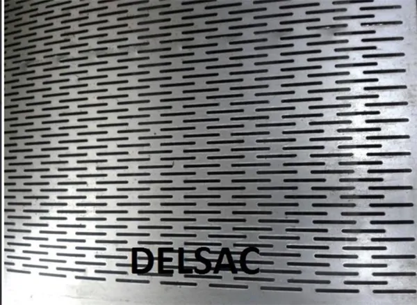 Oval Delikli Sac
