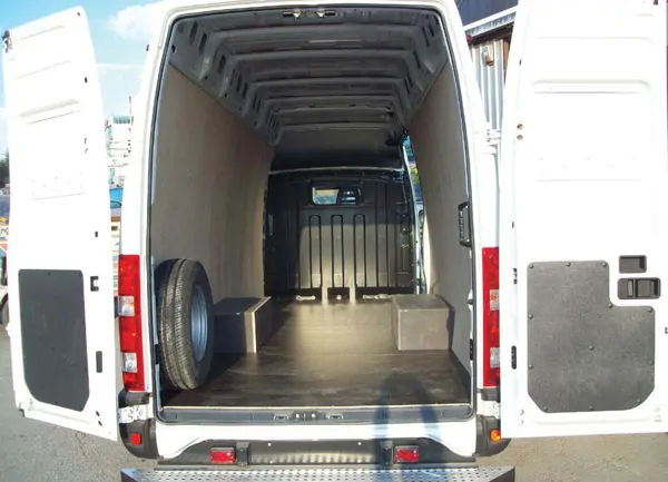 Panelvan İç İzolasyon