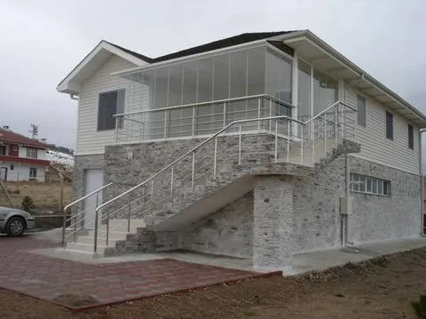 Cam balkon