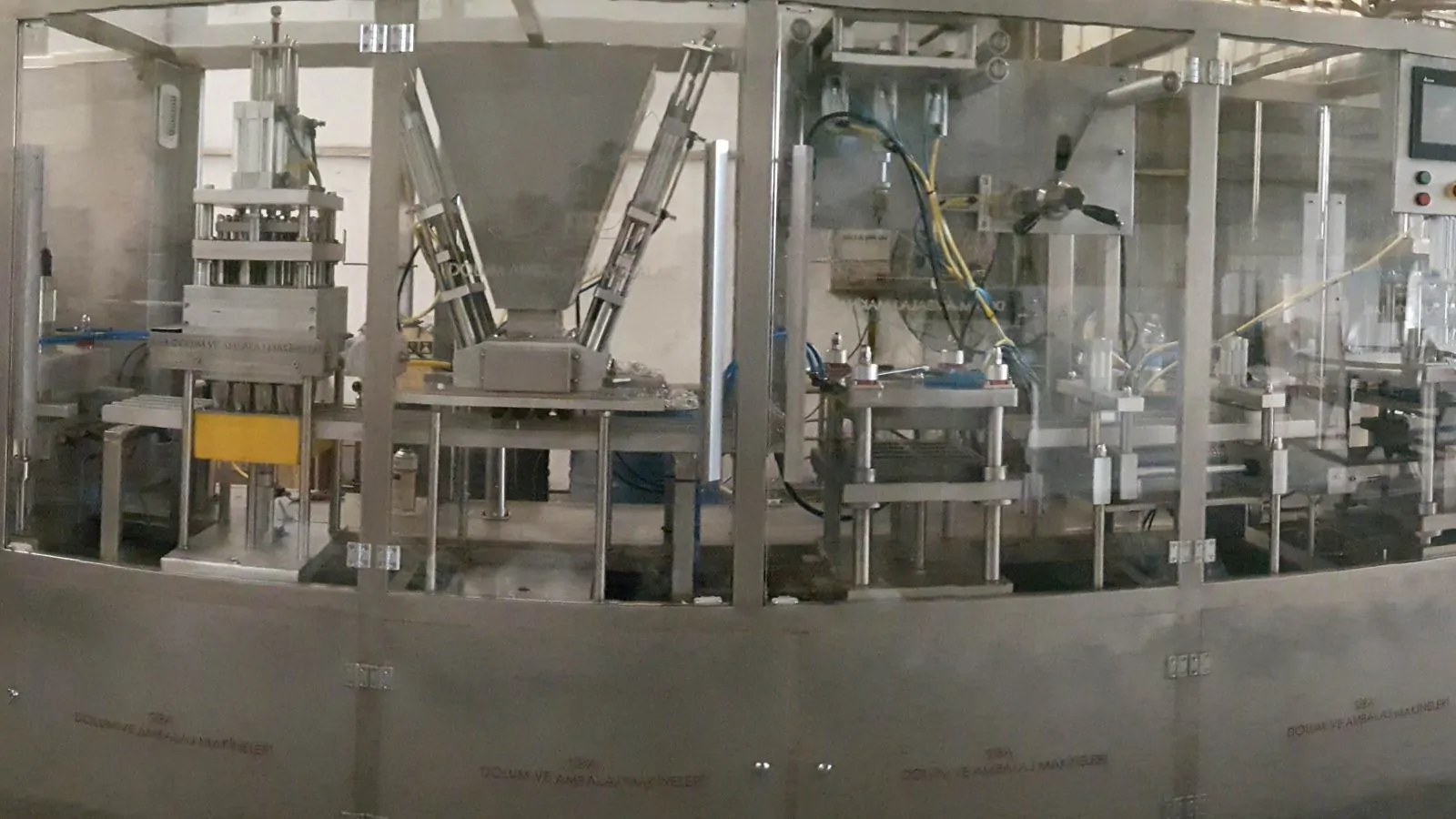 16 ve 8 Kalıplı Termoform Makinesi