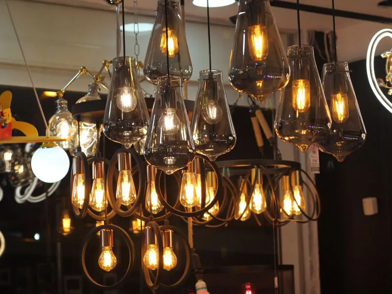 CHANDELIER