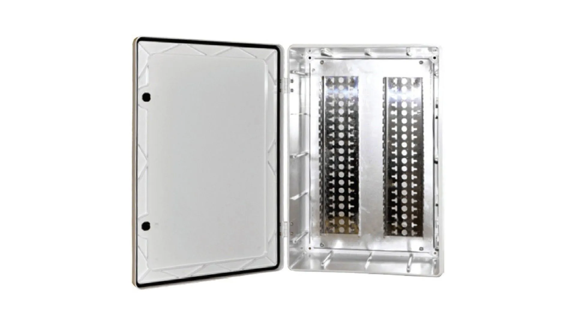 TELEPHONE DISTRIBUTION PANELS