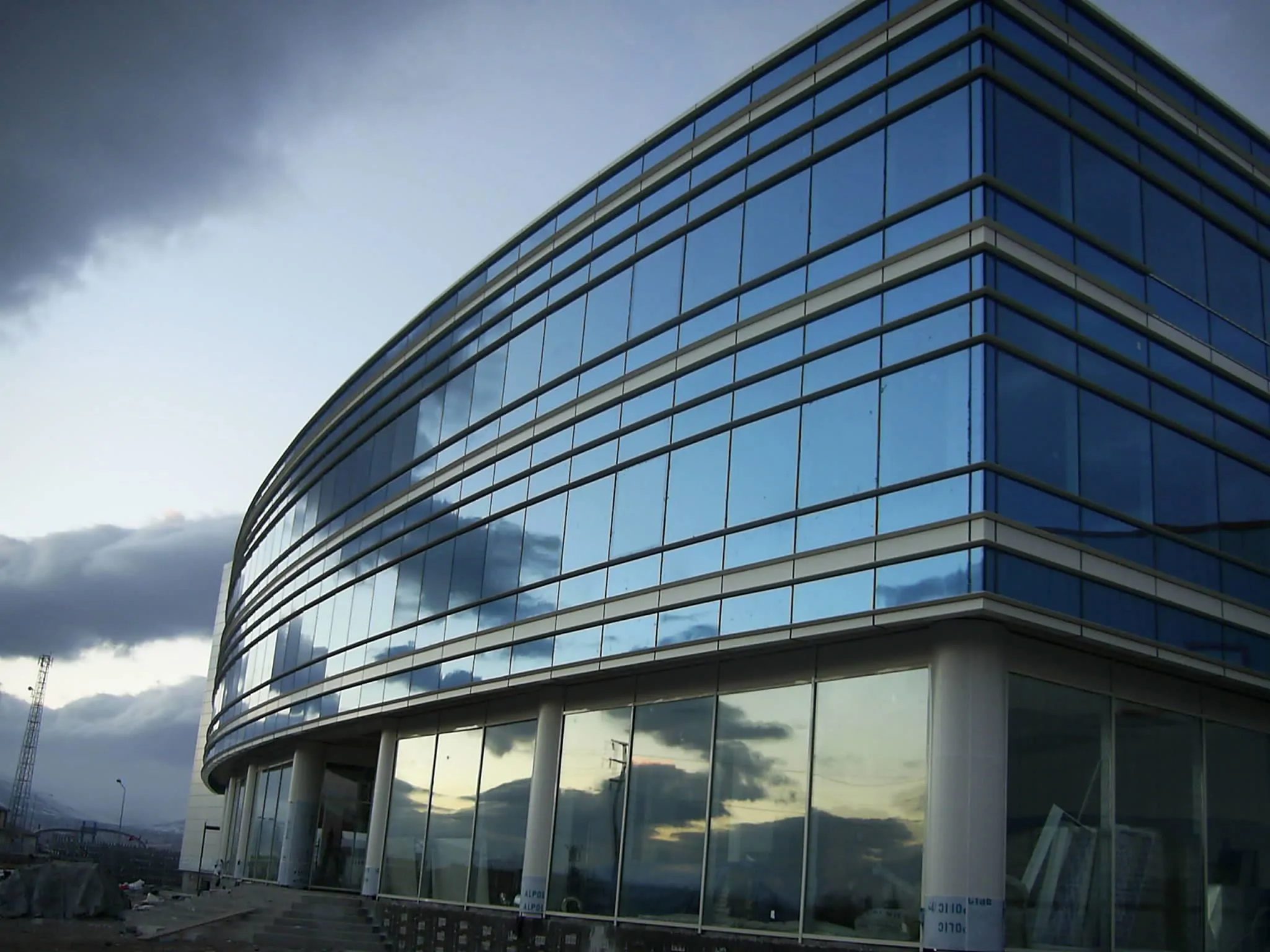 GLASS FACADE